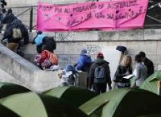 Imagem de Prefeitura de Paris remove imigrantes de acampamentos nas ruas