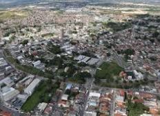 Imagem de Homem tem casa invadida por populares e é baleado em Camaçari