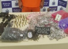 Imagem de Descoberto depósito de armas, munições e drogas em Porto Seguro