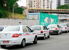 Imagem de Maioria dos taxistas não deve aderir à bandeira dois em dezembro