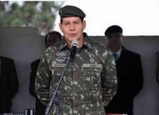 Imagem de Após criticar 'balcão de negócios' de Temer, general é afastado de cargo no Exército  