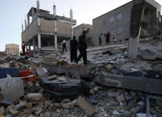 Imagem de Dois terremotos atingem o Irã e mais de 80 pessoas ficam feridas