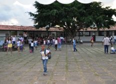 Imagem de Matrículas para alunos novos das escolas municipais de Lauro de Freitas começam nesta segunda-feira
