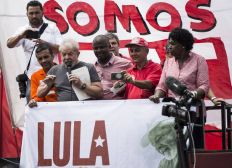 Imagem de Frente de apoio a Lula lança tabloide com promessa de reação e ataques ao Judiciário
