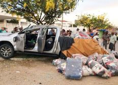 Imagem de Após perseguição policial e capotamento, dois suspeitos de roubo de carga morrem em confronto com PMs na Bahia