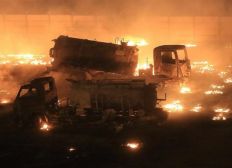 Imagem de Incêndio na Av. Barros Reis destrói depósito de banheiros químicos
