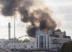 Imagem de Incêndio atinge mesquita de Londres, a maior da Europa ocidental