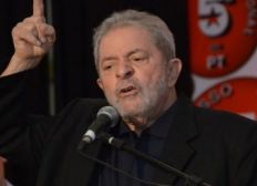 Imagem de Lula diz que Temer encontrou 'um jeito' de ser candidato com intervenção no RJ