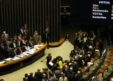 Imagem de Câmara aprova flexibilização da Voz do Brasil; proposta vai à sanção de Temer