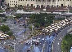 Imagem de Após manifestação na região do Iguatemi, transalvador desvia tráfego 