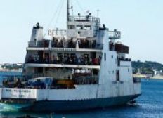 Imagem de  Sistema ferry-boat tem fluxo tranquilo na manhã deste sábado