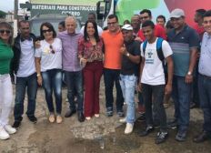 Imagem de Deputados Marcos Medrado e Alex Lima dando força na saúde em Valença