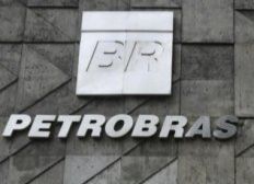 Imagem de Petrobras dispensa licitação e gasta R$ 200 mi em investigação 