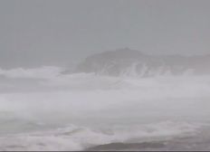 Imagem de Trechos do litoral baiano têm mar grosso, ressaca e ventos fortes de até 61 km/h