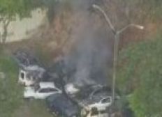 Imagem de Incêndio atinge veículos no pátio de delegacia em Lauro de Freitas