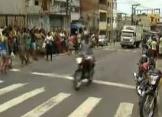Imagem de Motoqueiro tem moto roubada e é baleado no bairro São Caetano