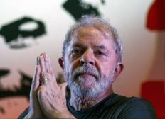 Imagem de Juiz retira benefícios do ex-presidente Lula, preso em Curitiba