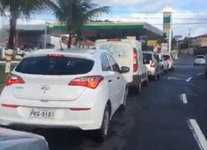 Imagem de Motoristas têm dificuldade para encontrar combustível nos postos de Salvador nesta sexta (25)