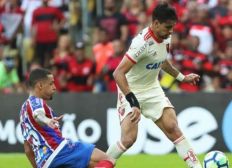 Imagem de Flamengo vence Bahia com golaço de Lucas Paquetá e segue líder do Brasileiro