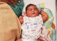 Imagem de Bebê nasce com 5,9 quilos e é o mais pesado registrado na Índia