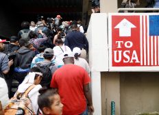 Imagem de EUA: política de imigração lota abrigos para menores sem documentação