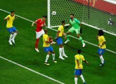 Imagem de Pintura de Coutinho e gol polêmico da Suíça: Brasil apenas empata na estreia da Copa