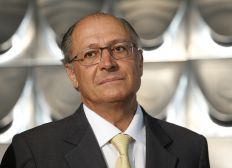 Imagem de Alckmin poupa Alvaro Dias ao criticar infidelidade partidária