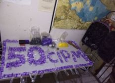 Imagem de Traficante reincidente localizado com pinos de cocaína e arma