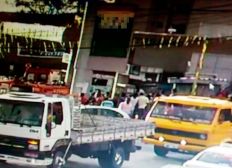 Imagem de Acidente com caminhão deixa ao menos cinco feridos na Avenida Aliomar Baleeiro