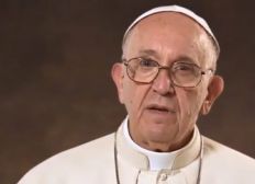 Imagem de Papa aceita renúncia de arcebispo que encobriu pedofilia