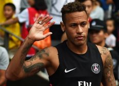Imagem de Neymar completa um ano de PSG com fama, fortuna e muita polêmica