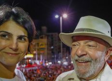 Imagem de Grupo do PT quer apenas Lula e Manuela D'Ávila em peças de campanha 