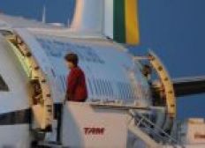 Imagem de Dilma embarcou para viagem oficial à Suécia e Finlândia