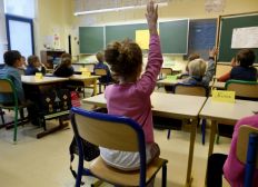 Imagem de Celulares são proibidos em sala de aula na França