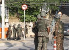 Imagem de Operação das Forças Armadas prende 16 pessoas em Angra dos Reis