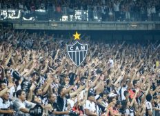 Imagem de Torcedores do Atlético-MG citam Bolsonaro em canto homofóbico para cruzeirenses; clube repudia o ato