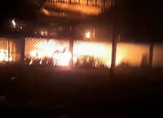Imagem de Galpão pega fogo na Penitenciária Lemos Brito, em Salvador