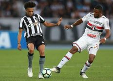 Imagem de Botafogo e São Paulo empatam no Nilton Santos; Palmeiras vira líder
