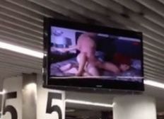 Imagem de Vídeo erótico é exibido em aeroporto