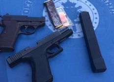 Imagem de Duas pistolas de uso restrito são apreendidas com liderança de tráfico na Estação da Lapa