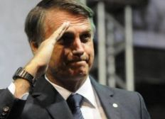 Imagem de Bolsonaro quer reformar Bolsa Família e adiar corte de beneficiário que arrumar emprego