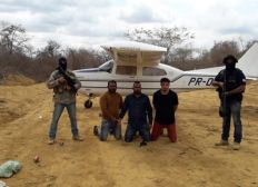 Imagem de Polícia apreende avião utilizado para transporte de drogas e ouro no interior da Bahia
