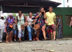 Imagem de Eleitores chegam até 1h30 antes da abertura dos portões em Salvador