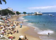 Imagem de Salvador está com dez praias impróprias para banho