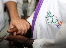 Imagem de Médicos cubanos começam a deixar o País em 10 dias
