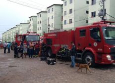 Imagem de Uma pessoa morre e quatro ficam feridas durante incêndio em prédio na cidade de Feira de Santana