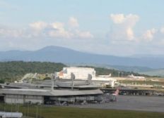 Imagem de Problemas em Confins cancelam um voo em Salvador; outro está sem previsão de saída