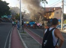 Imagem de Moradores de Itacaranha travam a Suburbana em protesto