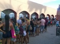 Imagem de Movimento de volta para Salvador é intenso nas lanchas e ferry; motoristas esperam 3h nas filas 