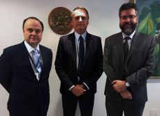 Imagem de Após impasse, Bolsonaro confirma Vilalva na presidência da Apex